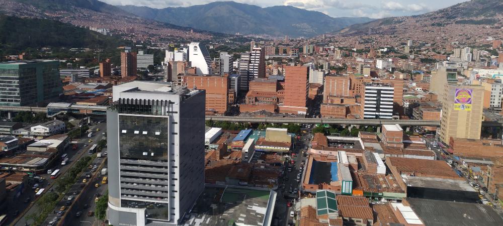 La Alcaldía de Medellín y los gremios instalaron una mesa de trabajo para fortalecer la construcción y generar más empleo